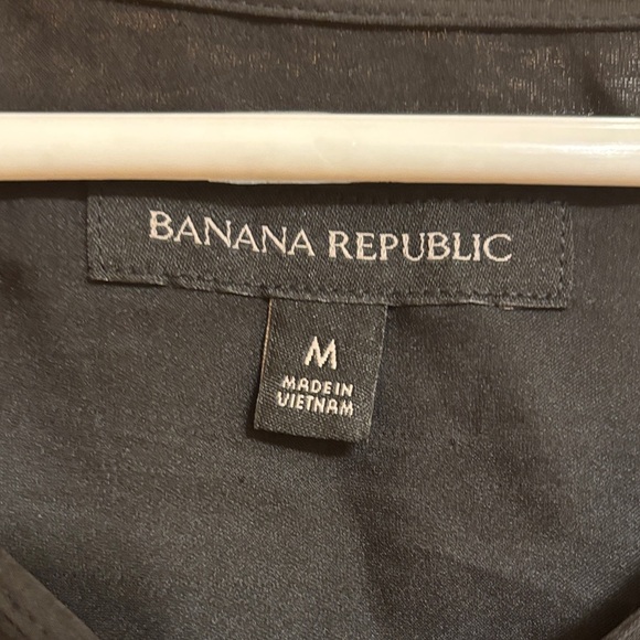 Banana Republic Soft Satin Puff Sleeve Top Women's Size M Black Blouse - Picture 3 of 4